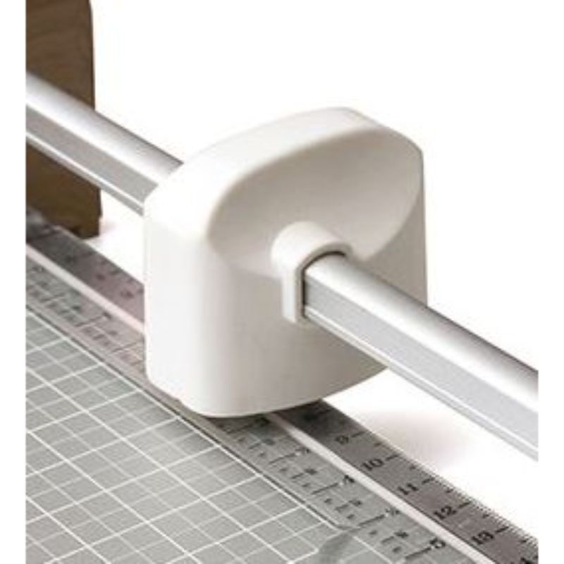 Trimmer Refill Blade

Cuchilla de repuesto para guillotina Paper Trimmer Premiun , WE R Memory Keepers.
