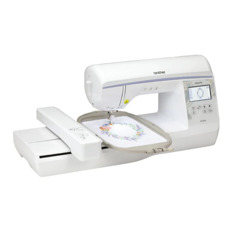 Características Principales


	Transferencia inalámbrica de datos WLAN
	Fácil edición de letras, zoom , tamaño, rotación y combinación de diseños.
	Pantalla tactil LCD a color
	Puerto USB
	Presión ajustable del prensatelas: Sí
	Cortador de hilo automático: Sí
	Tamaño de pantalla LCD: 3.2&quot; x 1.8&quot;
	Capacidad de conexión de mouse por USB: Sí
	Tecla de posición de aguja (arriba / abajo): Sí
	Bobina de fijación rápida: Sí
	Botón de inicio / detención: Sí
	Tensión del hilo: Automático
	USB: Sí
	Mesa Ancha incluida: No
	Ajustes de velocidad de bordado: Sí
	Corte automático de hilo: Sí
	Fuentes de alfabeto incorporados: 11
	Diseños incorporados: 138
	Area de bordado: 26 cm x 16 cm
	Velocidad máxima de bordado (spm): 850
	Ajuste automático de densidad en pantalla: No
	Reducción de espacio entre alfabetos de bordado: Sí
	Garantía 1 año
	 


Bastidores incluidos:


	12.7 x 17.78 cm (5&quot;x7&quot;)
	10.16 x 10.16 cm (4&quot; x 4&quot;)
	15.24 x 25.4 cm (6&quot; x 10&quot;) 


​contenido de la caja 


	destornillador,bobina 3+1, tijera, abreojales, cepillo de limpienza,tapa de carrrete 3 tamaños, destornillador de disco, red para carrete, destornillador en forma de L, bolsa de accesorio, funda, pie de bordado U.


CAPACITACION GRATUITA VIRTUAL O PRESENCIAL EN NUESTRO TALLER.
