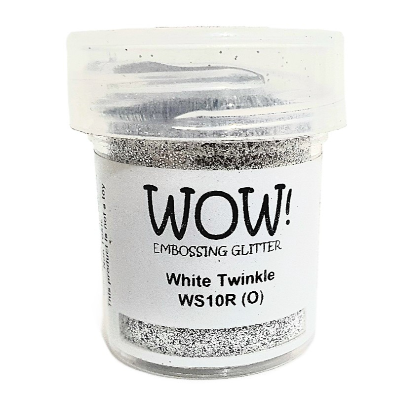 Polvo de embossing Metalico Glitter, son perfectos para la técnica del relieve mediante el uso de calor. Son perfectos para crear profundidad en tus proyectos. Perfectos para proyectos de scrapbooking, tarjetería, Project Life, Smashbook o Home Decor. Disponible en una amplia gama de colores.

Cantidad: 15 ml.
