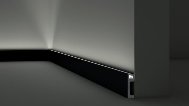 **Precio por Unidad** 

**No incluye led**

- Longitud: 1.97 m
- Altura: 80 mm
- Ancho: 23 mm
- Material compuesto de poliuretano extruido: espuma homogénea de células finas y compactas, de color blanco.
- Densidad: Ca. 220 kg/m3
- Temperatura de colocación: +10°C a +30°C
  (idealmente +15°C a +25°C).
- Temperatura de utilización: max. +70°C
- Dureza de la superficie: ca. 30 según la norma DIN 53505/ISO 868.


	Capa de pintura de imprimación acrílica NEGRO.
	Superficies perfectamente lisas con extremos bien definidos.
	Superficie estriada en el dorso para facilitar la adherencia del pegamento.
	Las superficies deben estar limpias, secas, desempolvadas, desgrasadas y lisas; deslustrar si es necesario.

