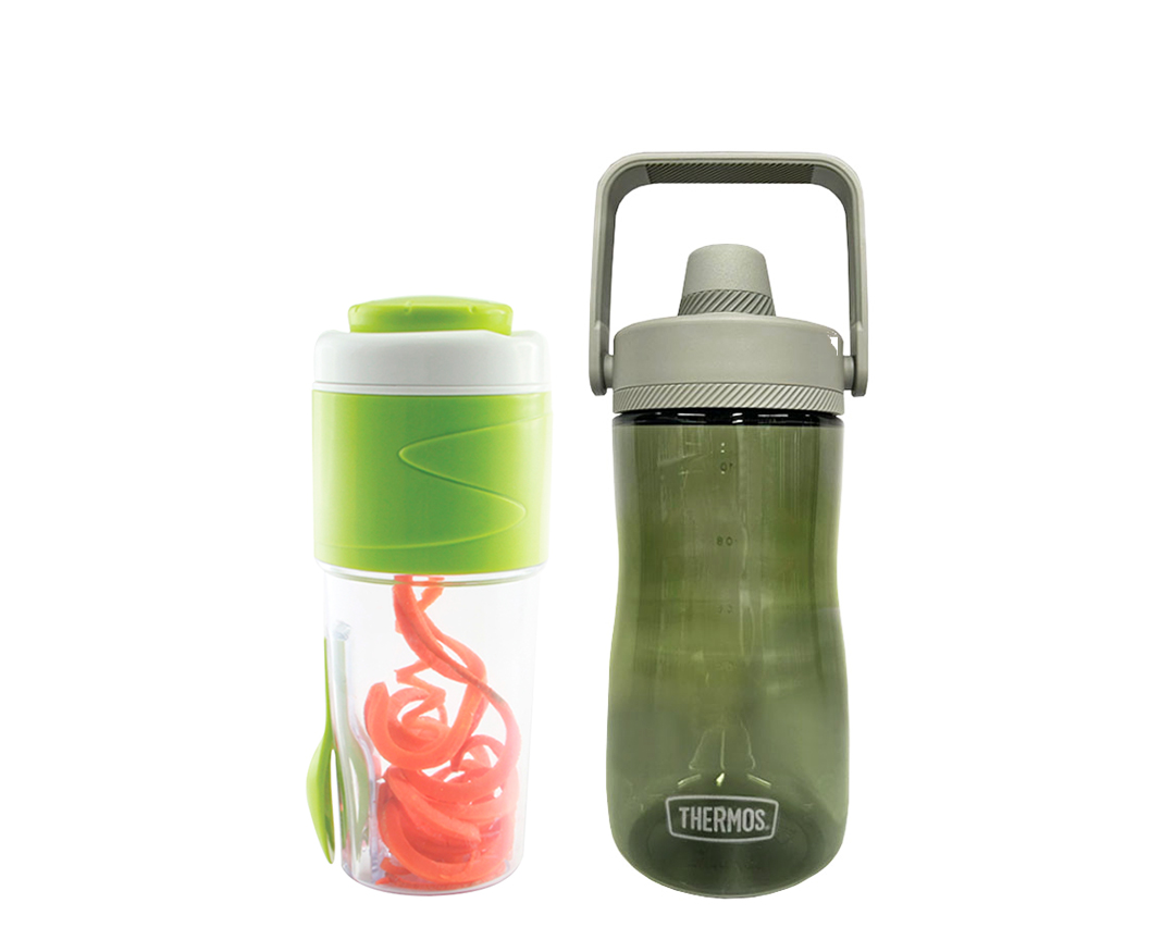 Incluye:


	THERMOS® 1.2 LT Botella hidratante Guardián.
	KONSTAR® Vaso procesador personal para ensaladas.

